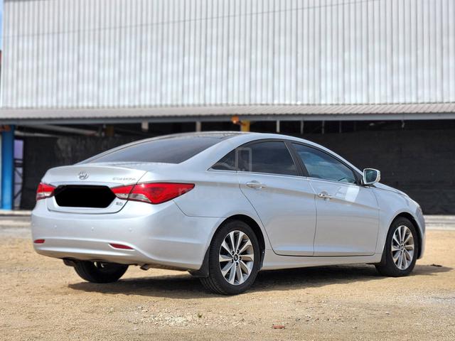 2013 Hyundai SONATA 2.0 SPORT (A) 3 TAHUN WARRANTY - 4