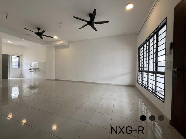 Setia alam permai 2sty 20*65sqft basic unit for sale 1
