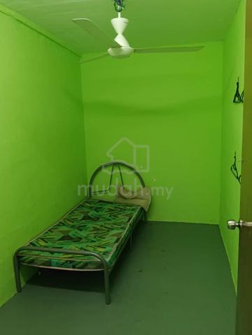 Bilik Sewa Kenanga Bukit Beruntung 1
