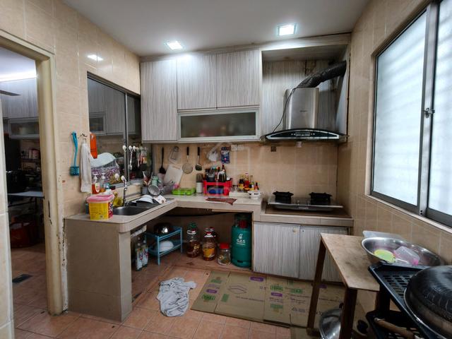Double Storey house bandar bukit Puchong 2 facing garden Selangor 1