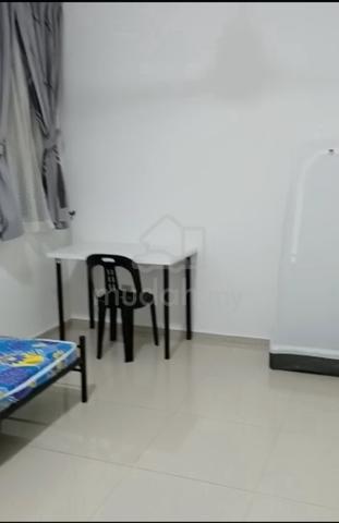 KLIA 1&2 Male unit Medium Room For RENT 1