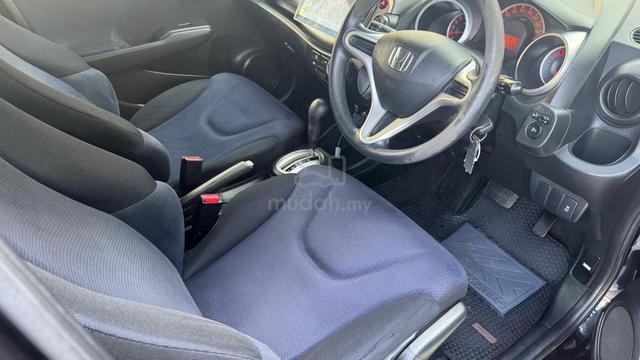 2014 Honda JAZZ 1.5 FACELIFT (A) - 4