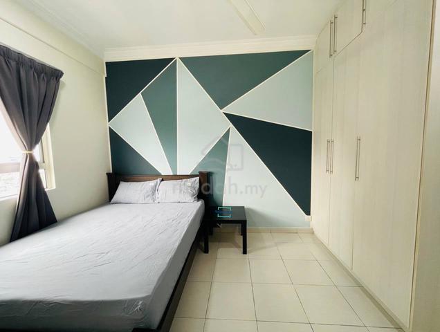 Room For Rent at Suria Jelatek - FEMALE ONLY 1