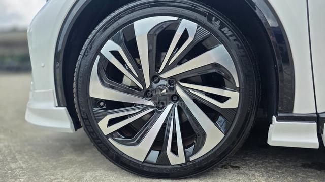 2024 Toyota CROWN 2.5 SPORT Z (A) - 3