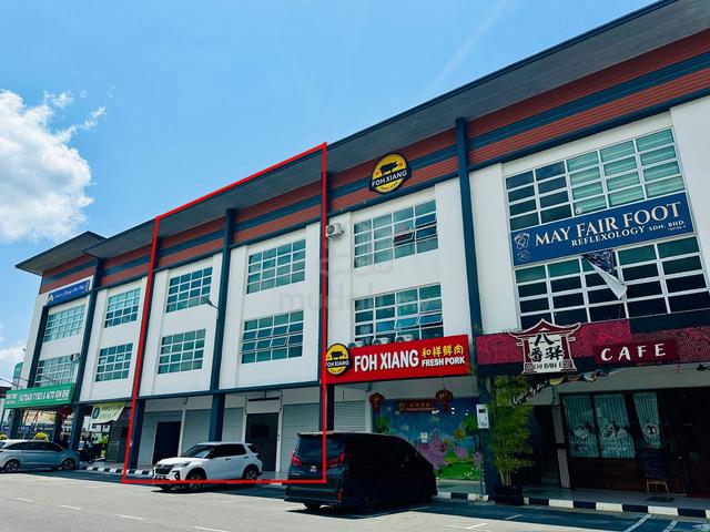 Pine Square Commercial  Shoplot For Rent 1