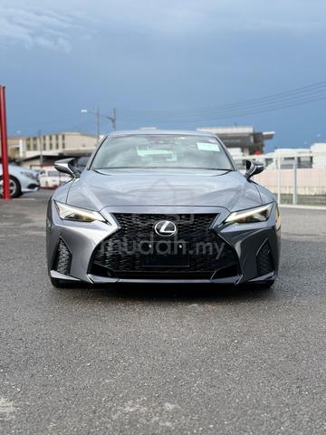 LEXUS IS300 2.0l TURBO F-SPORT. MERDEKA PROMO DEAL - 1
