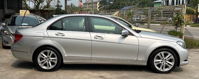 2013 Mercedes Benz C200 1.8 CGI W204 1 Owner - 3