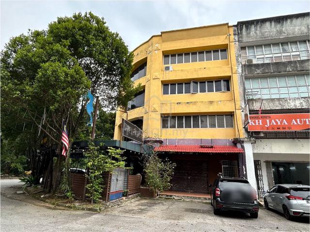 CORNER 4 Storey Shop Office Lotus Puchong 1