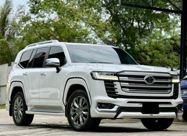 2022/24 Toyota LANDCRUISER 3.5 ZX (A) - 1