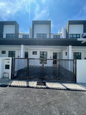 Premium Double Storey Gated & Guarded House – La Casa Lunas, Kulim 1