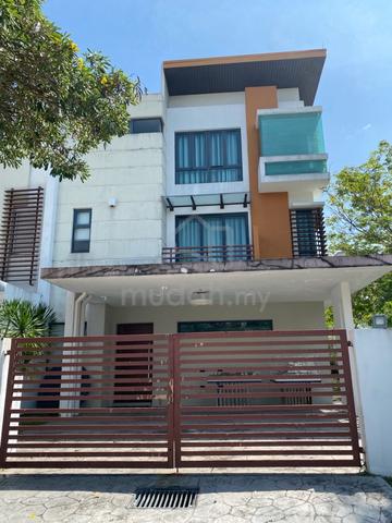 Massive 7-Bed, 8-Bath Fully Furnished Semi-D @ Sunville Residence, Ka 1
