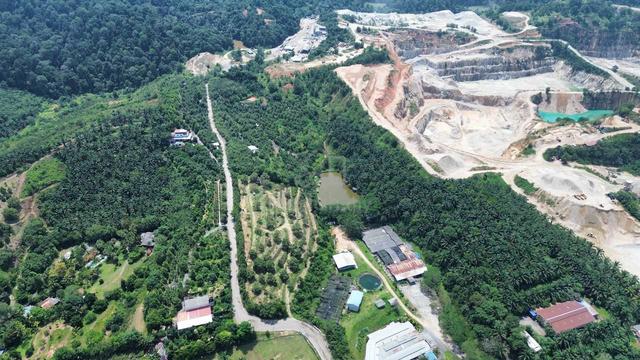 Land Sedenak | 10 Acres | International Lot 1