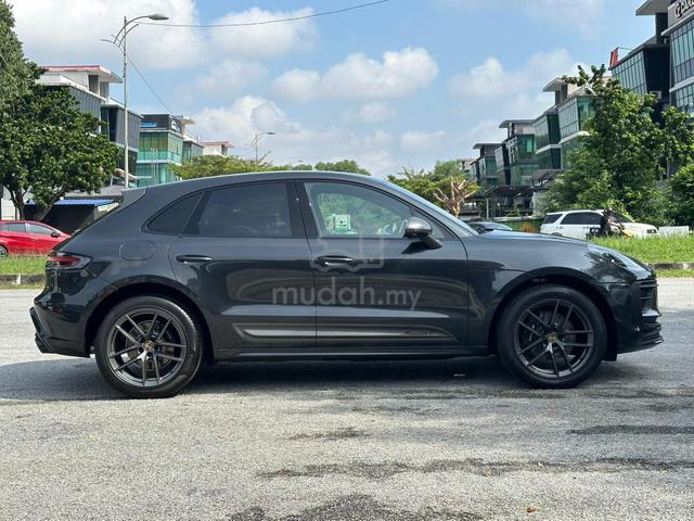 2023 Porsche MACAN T 2.0 / SPORT CHRONO / RED SEAT - 5