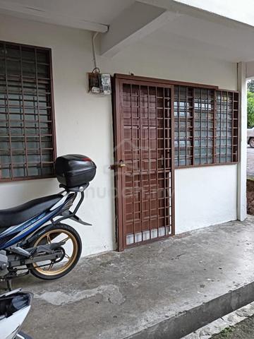 Flat Pandan Indah 1