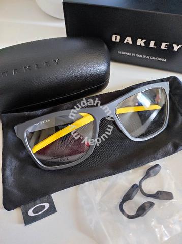 Oakley Original New Activate A - Watches & Fashion Accessories for sale in  Ayer Itam, Penang