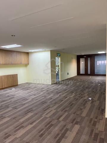 Ready move in office 1st floor 1