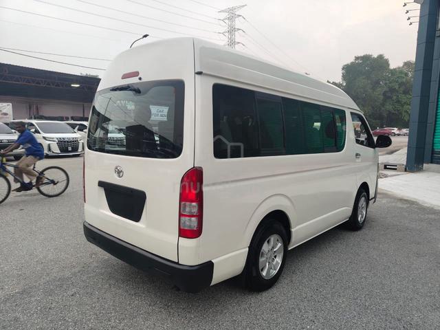 2013 Toyota HIACE 2.5 HIGH ROOF (M) WINDOW VAN - 2