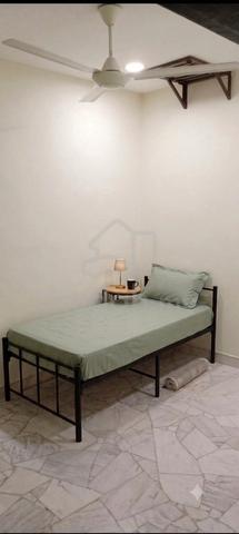 Room for rent 1