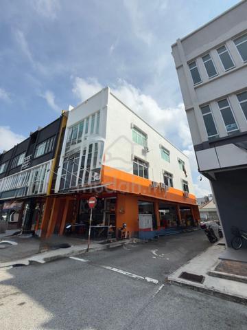Freehold Corner 3 Storey Shoplot | Tenanted | ROI 5% | Plaza Semabok 1