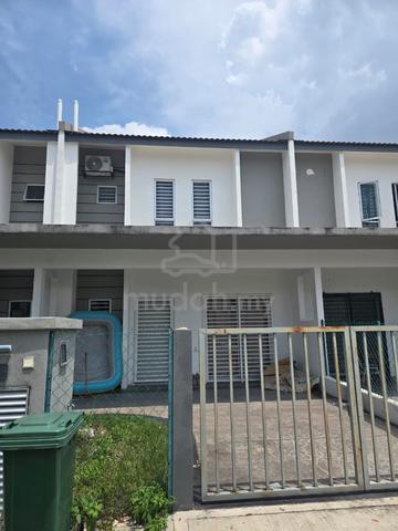 rumah untuk disewakan-ulu yam 1