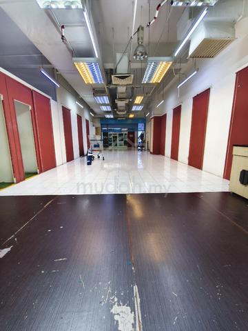 BJ Complex Penang 1st floor for RENT (direct owner) 1