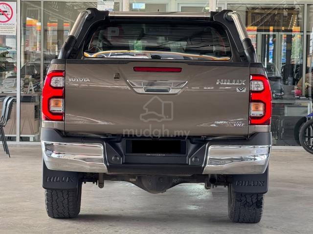 TOYOTA HILUX 2.4L V (A) NEW MODEL FULL Spe'c - 3