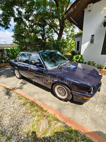 BMW E28 ; 5 SERIES 525i Classic ; Auto - 3