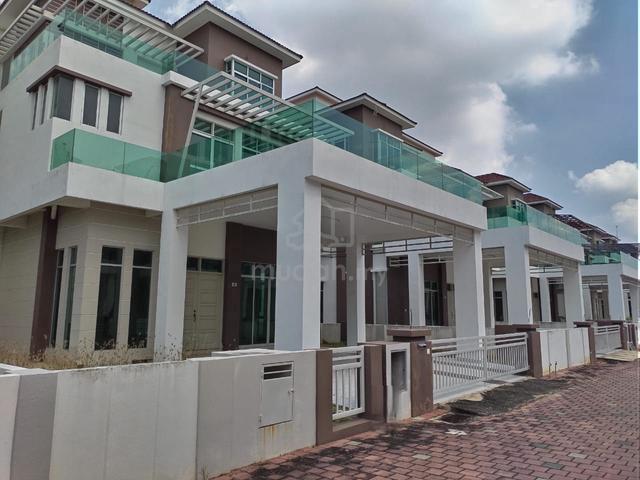 (BELOW MARKET) 3STRY BUNGALOW with LIFT Royale Height, Simpang Ampat 1
