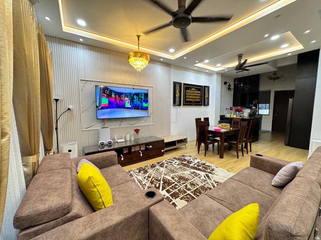 RENOVATED, Cantik, Double Storey 22x75, Myra Alam, Puncak Alam 1