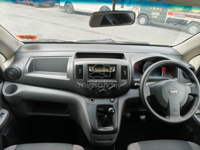 2014 Nissan NV200 1.6 (M) Panel Van - 5
