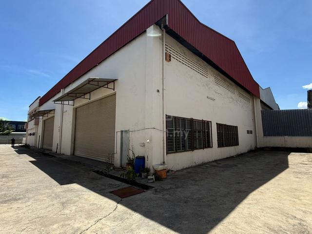 1.5 Storey Semi D Factory/Warehouse 12ksf Tmn Perindustrian Meru Klang 1