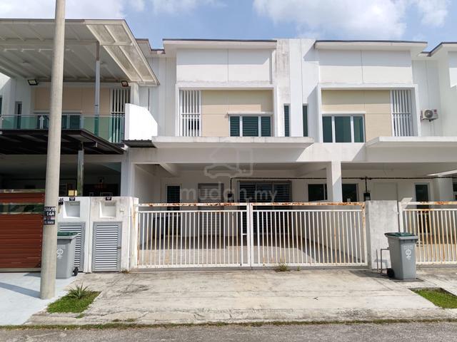 Rmh Teres Cantik Siap RENO Penuh 4 Bilik 4 Bilik Air @Tmn Seri Impian 1