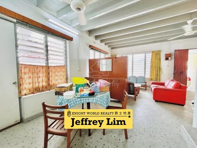 [ Well Maintained ] 2 Storey Semi D @ Greenlane 1