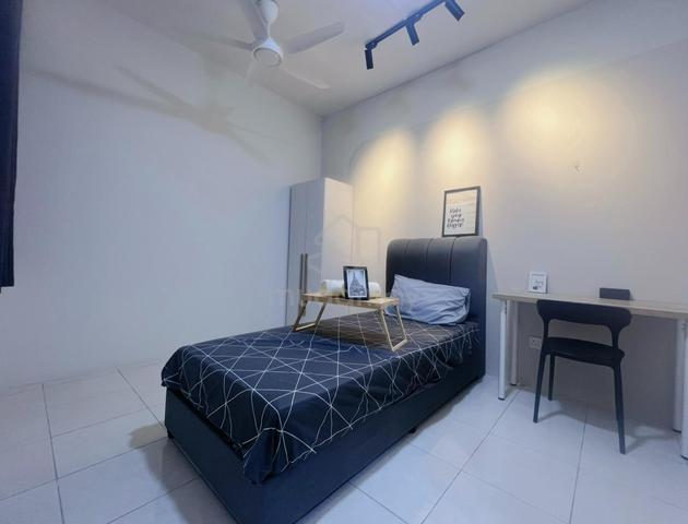 Room for Rent @ Platinum OUG, 1