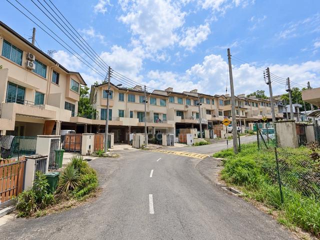 Inter Corner - Taman Impian @ Inanam (2.5 Tingkat) - Extended - 2380sf 1