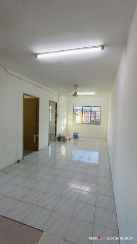 Apartment Lestari (Damansara Damai) 1