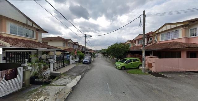( Fully Reno&Extend)Taman prima saujana | End lot with land | 2 Storey 1
