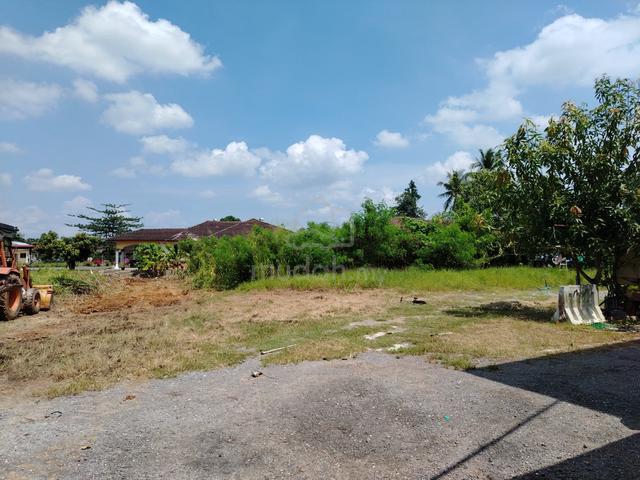 Tanah Jalan Sekolah Derma 1