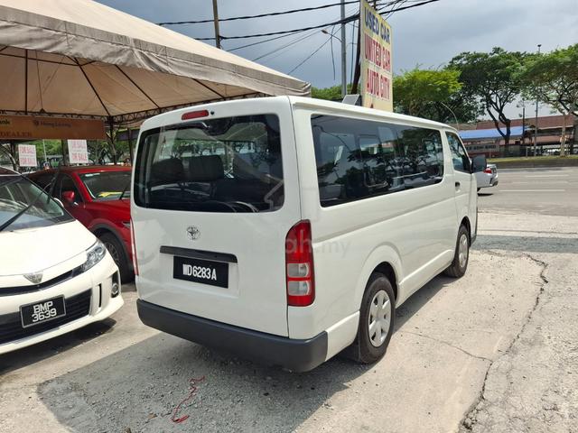 2017 Toyota HIACE 2.5 KDH200R ENHANCED (M) - 2