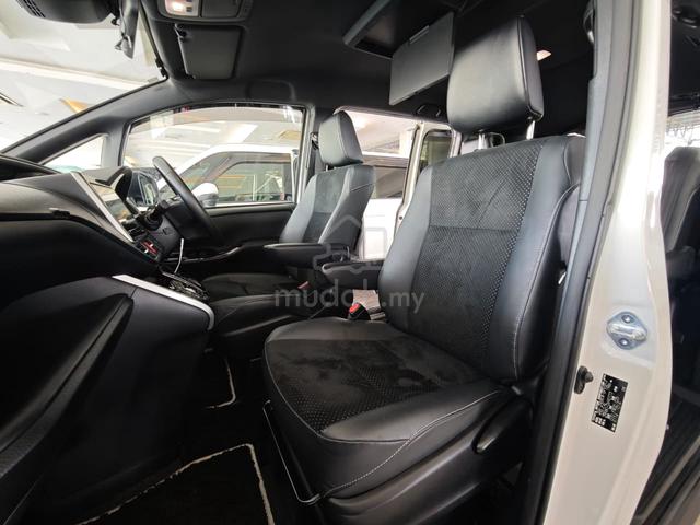 2021 Toyota VOXY 2.0 ZS KIRAMEKI III UNREG 7 SEAT - 2