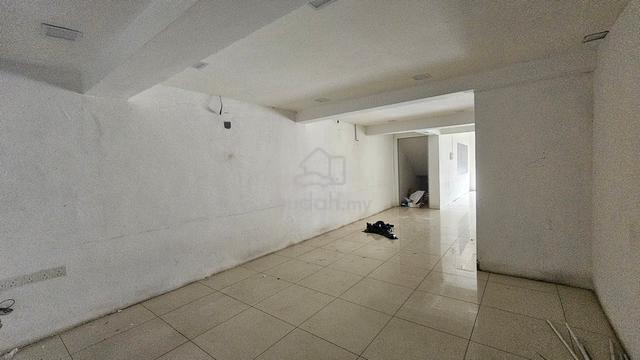 Groundfloor Shophouse At Wisma Malvest Facing Main Road 2