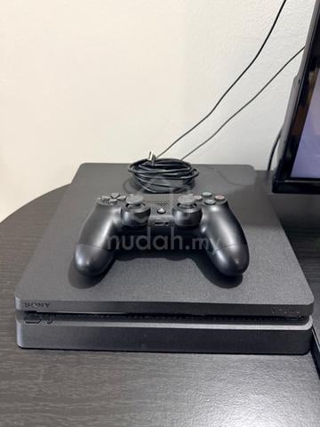 PS4 Slim 500GB - photo 2 of 3