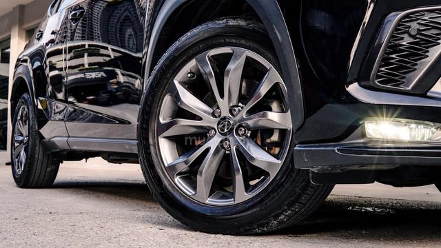 Lexus NX300 2.0 F SPORT P.BOOT L.SEAT P.SHIFT 2019 - 5
