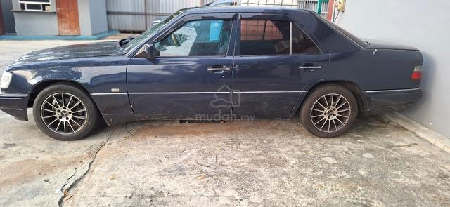 1995 Mercedes Benz 230TE 2.3 (A) - 4