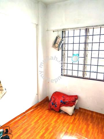 Apartment Pantai Indah Fasa 1 1