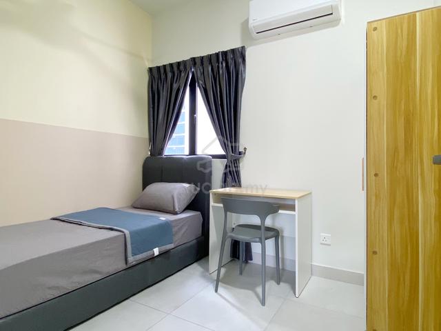 【New Renovation】Majestic Maxim Single Aircon Room, Cheras 1