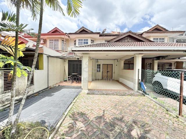 ((FACING OPEN)) Double Storey Seksyen 8, Jalan Pekaka Kota Damansara 1