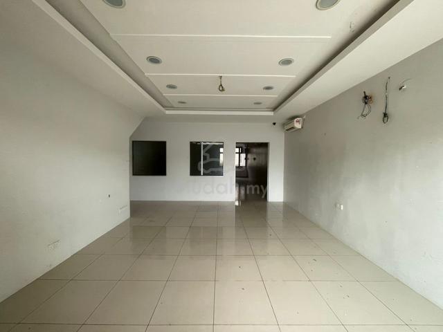 Facing Road Ground Floor Shoplot Taman Bahagia Pekan Jitra Near McD 1