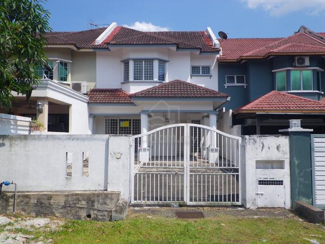 Selangor Taman Lestari Perdana 2-sty Intermediate House For Rent 1