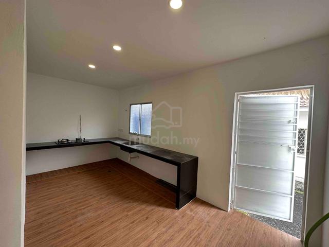 kepong baru (1.5 storey terrace house) fully renovated ,kitchen top 1